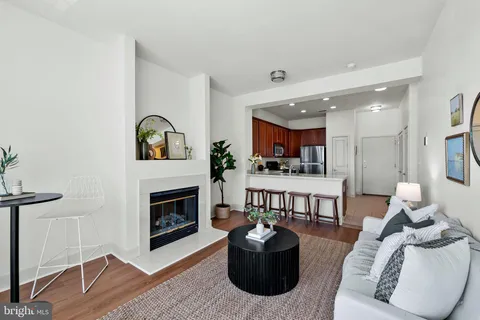 1500 Thames Street Unit 301, Baltimore, MD 21231 - MLS#: MDBA2153550