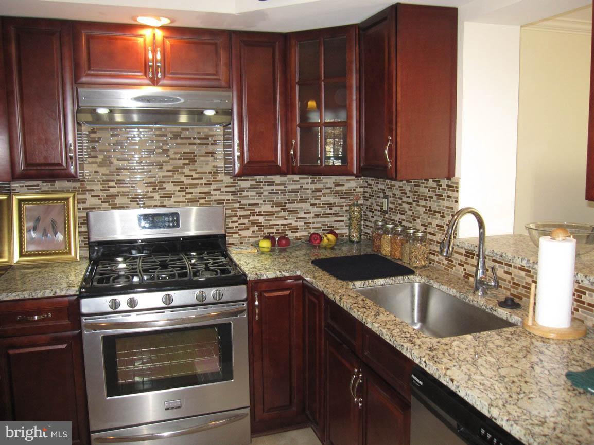 SHEPHERD HILLS - Residential Lease