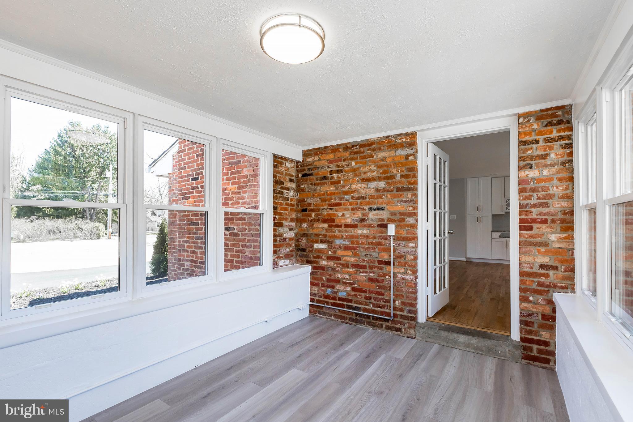 SHERWOOD MANOR - Residential