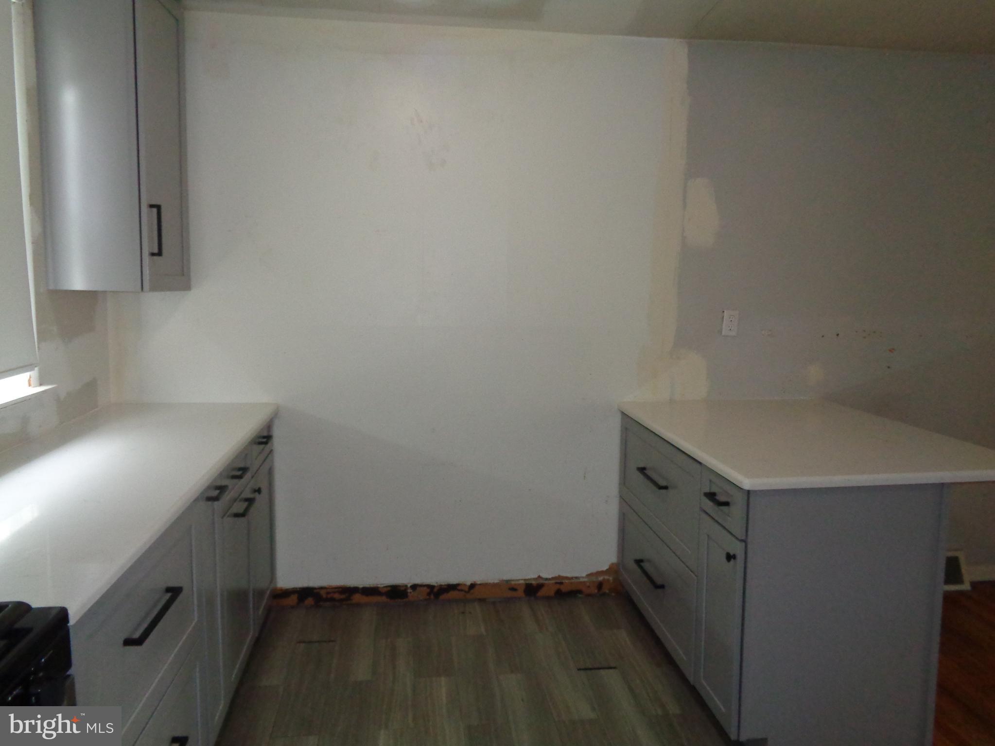 UPPER HOLMESBURG - Residential