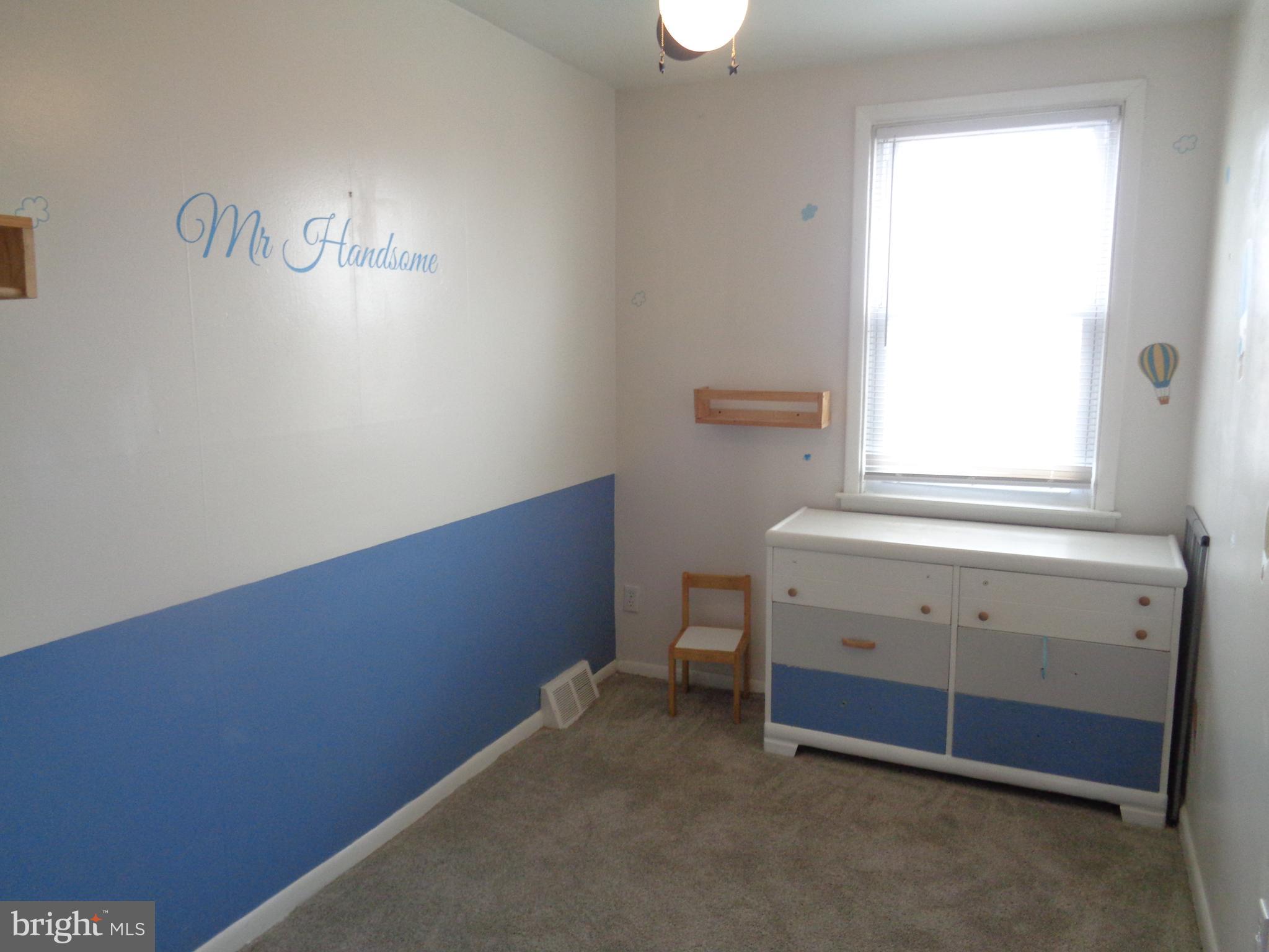 UPPER HOLMESBURG - Residential