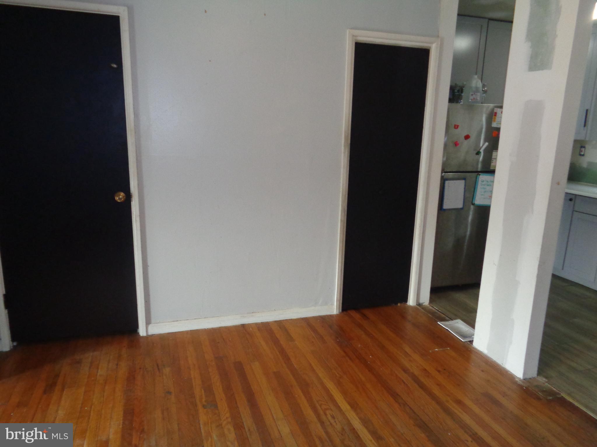 UPPER HOLMESBURG - Residential