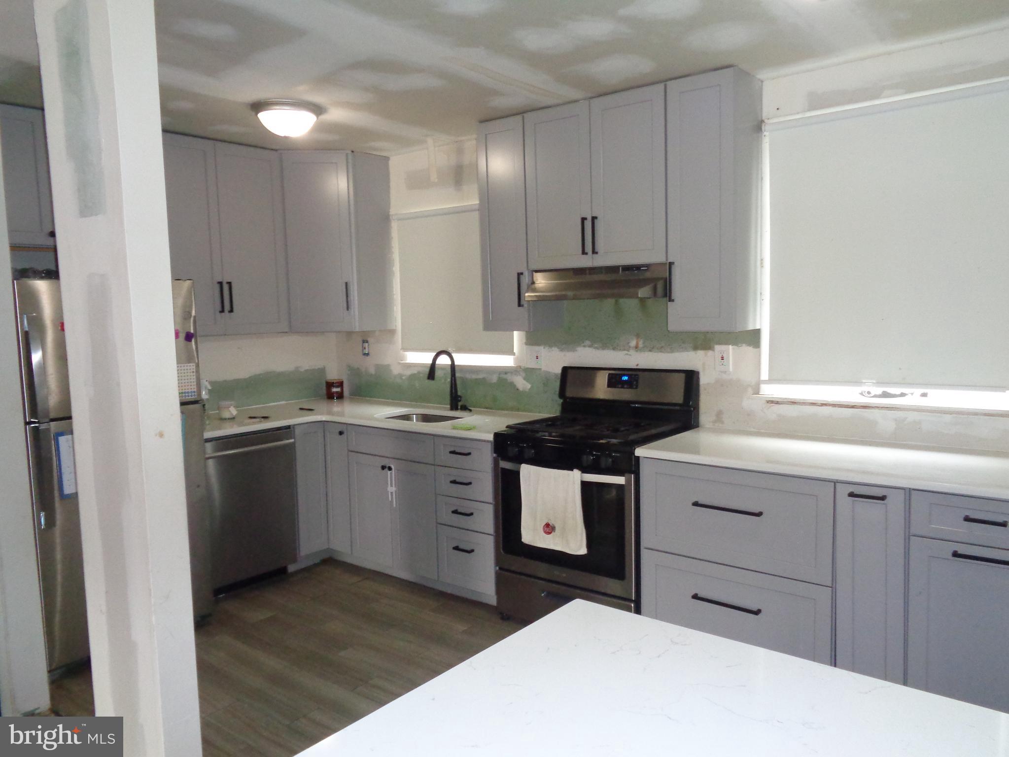 UPPER HOLMESBURG - Residential