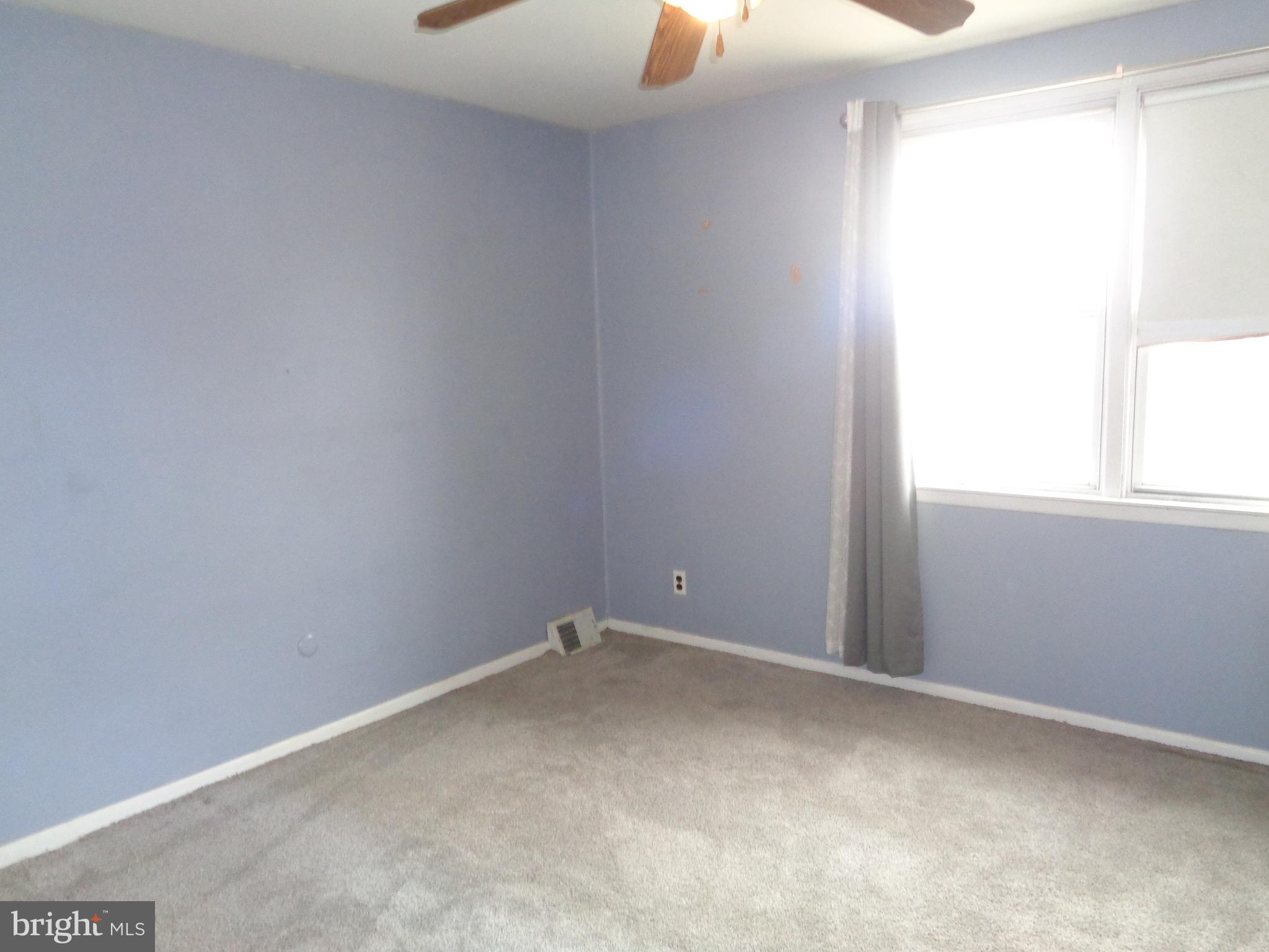 UPPER HOLMESBURG - Residential