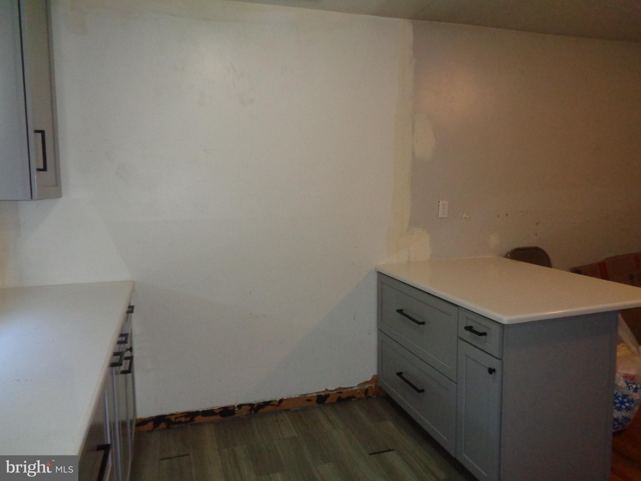 UPPER HOLMESBURG - Residential