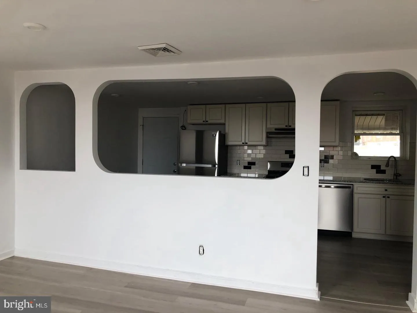 Philadelphia, Pennsylvania 19147, United States, 2 Bedrooms Bedrooms, ,1 BathroomBathrooms,Residential,Pending,109099