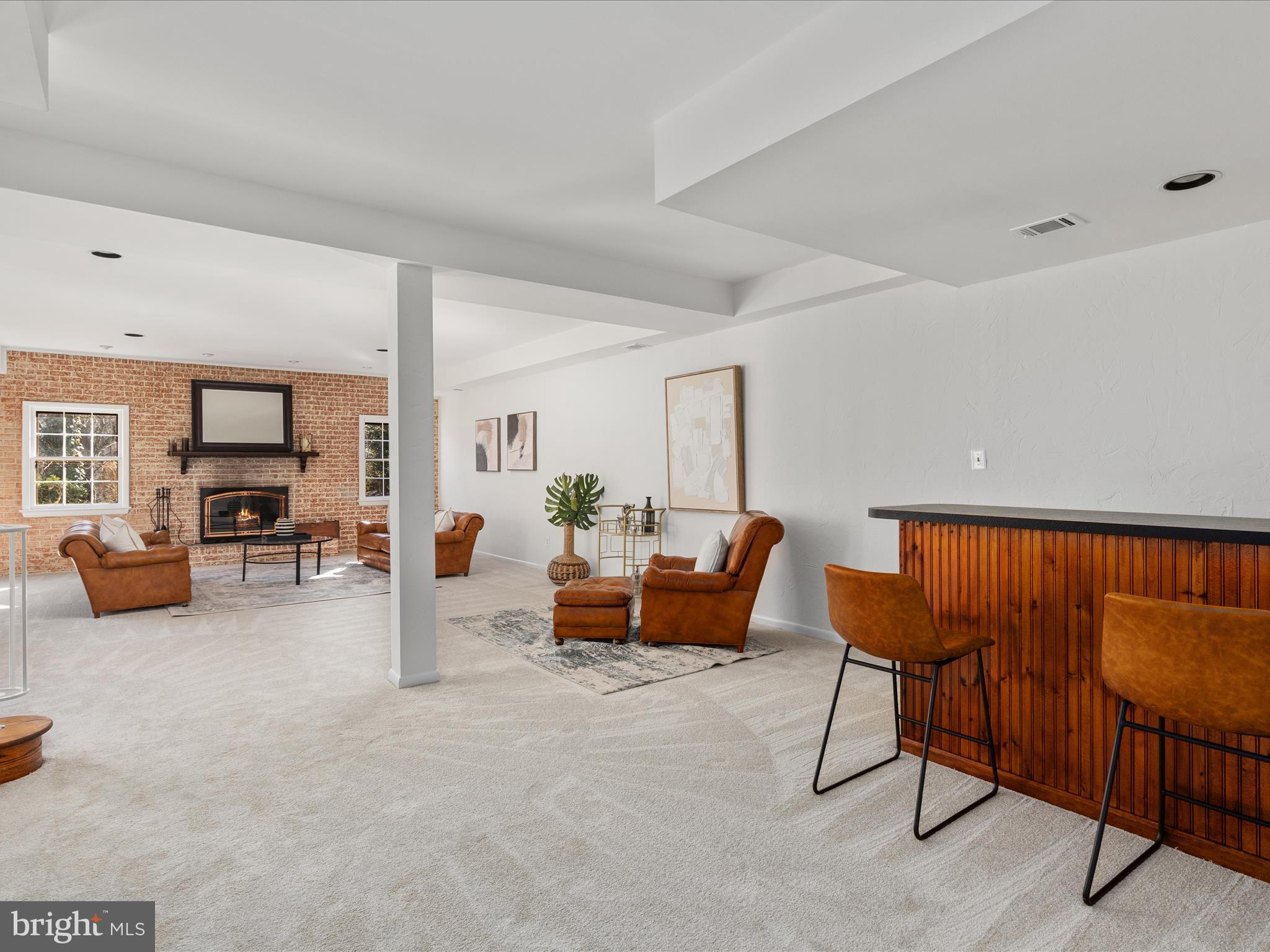 CHAIN BRIDGE FOREST - Residential