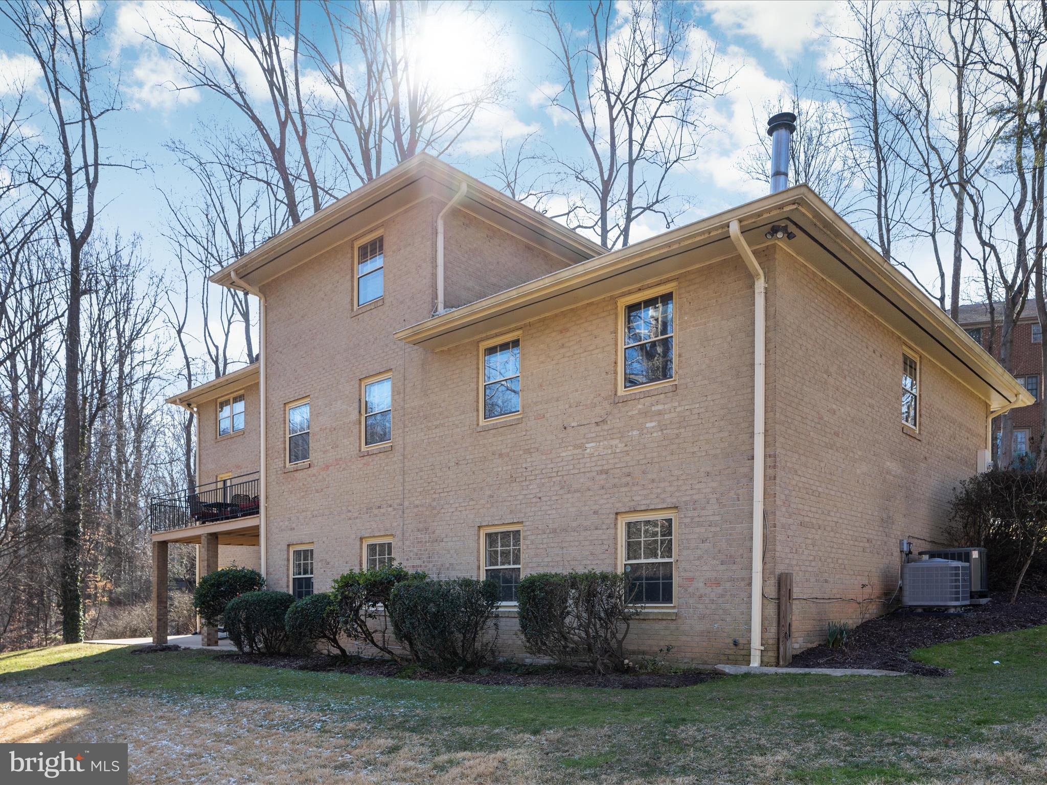 CHAIN BRIDGE FOREST - Residential