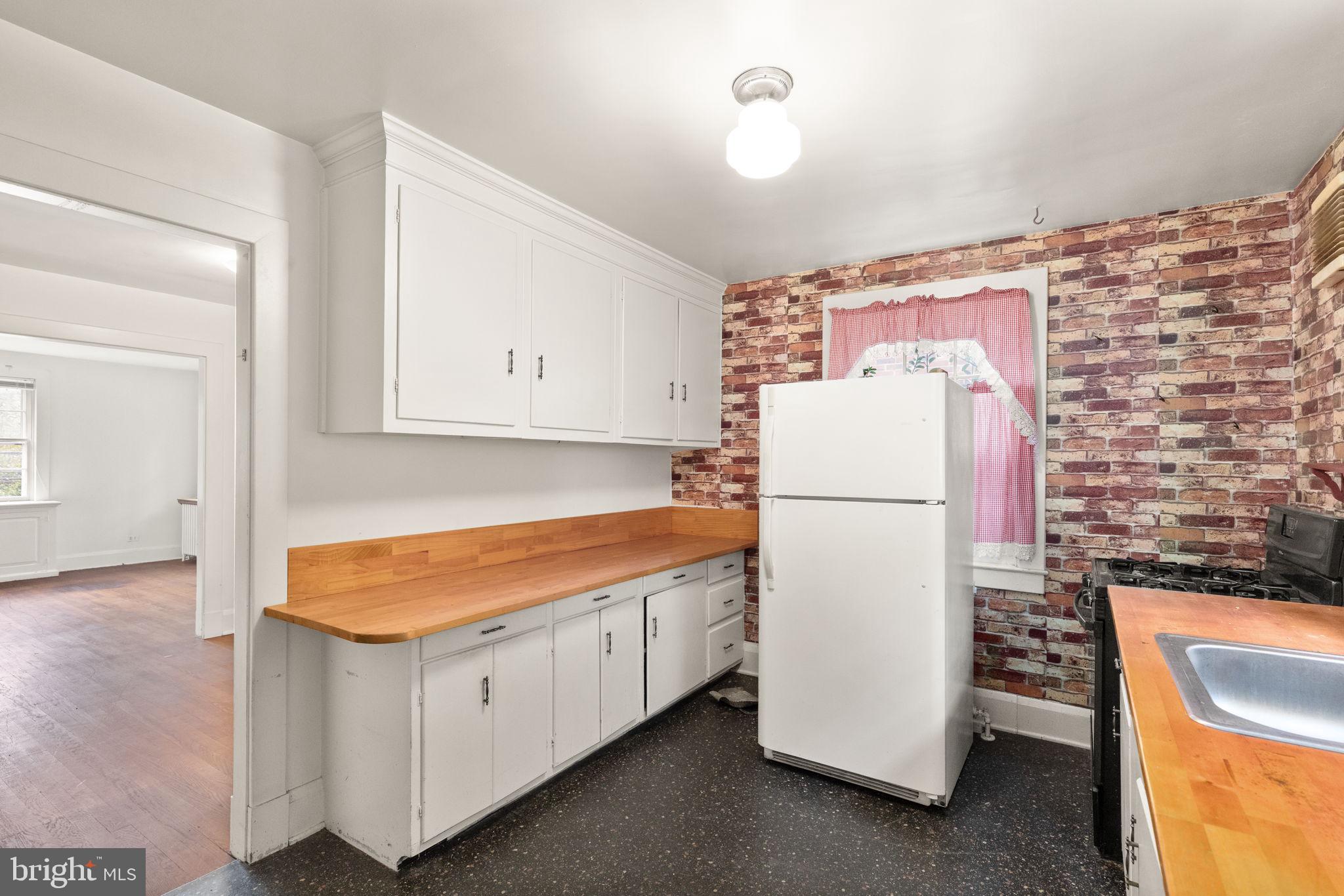 RUXTON - Residential