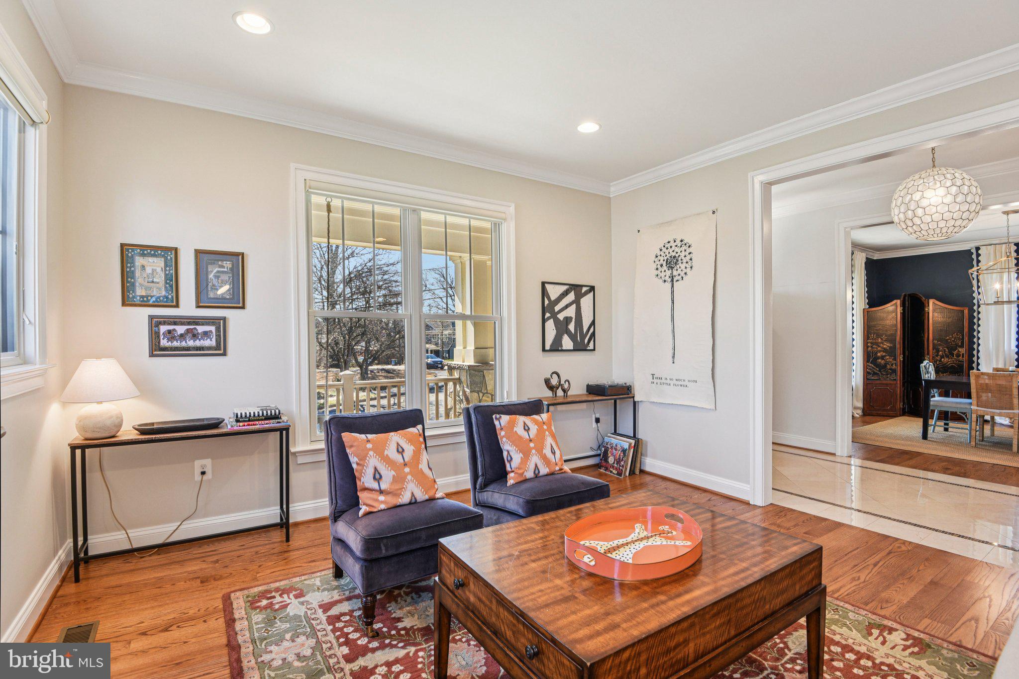 CRESCENT HILLS - Residential