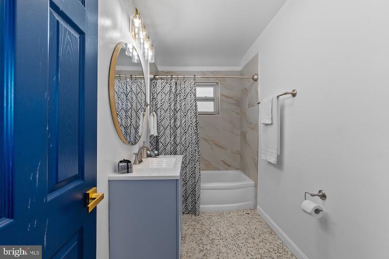 GLEN OAKS - Residential