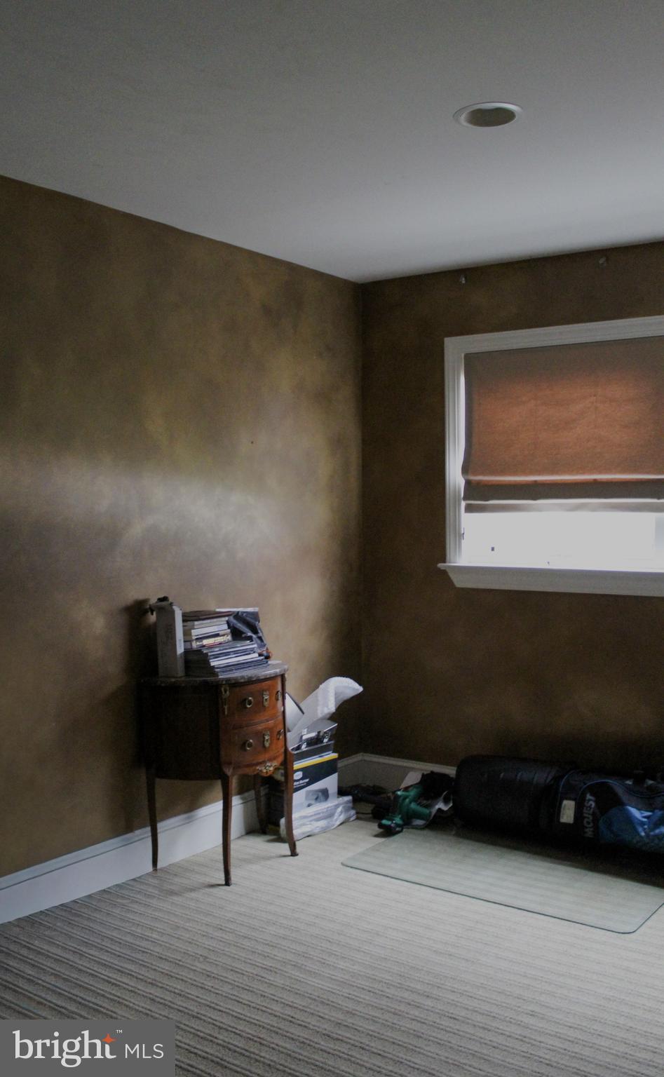 LONG MEADOW ESTATES - Residential