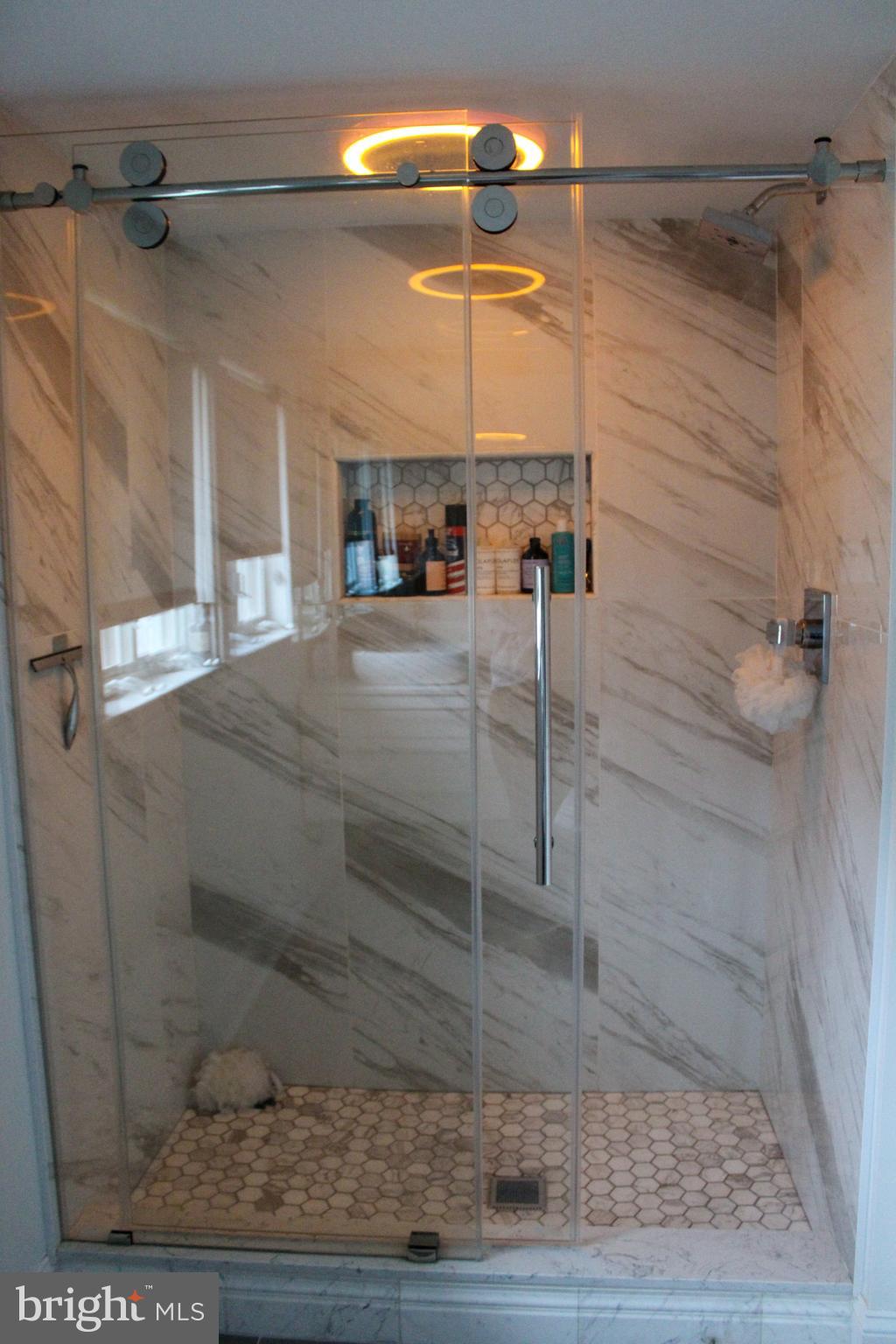 LONG MEADOW ESTATES - Residential