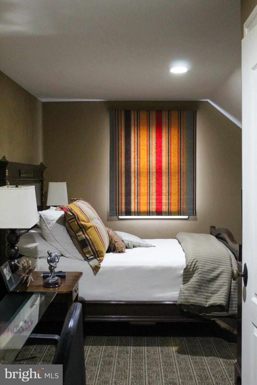 LONG MEADOW ESTATES - Residential