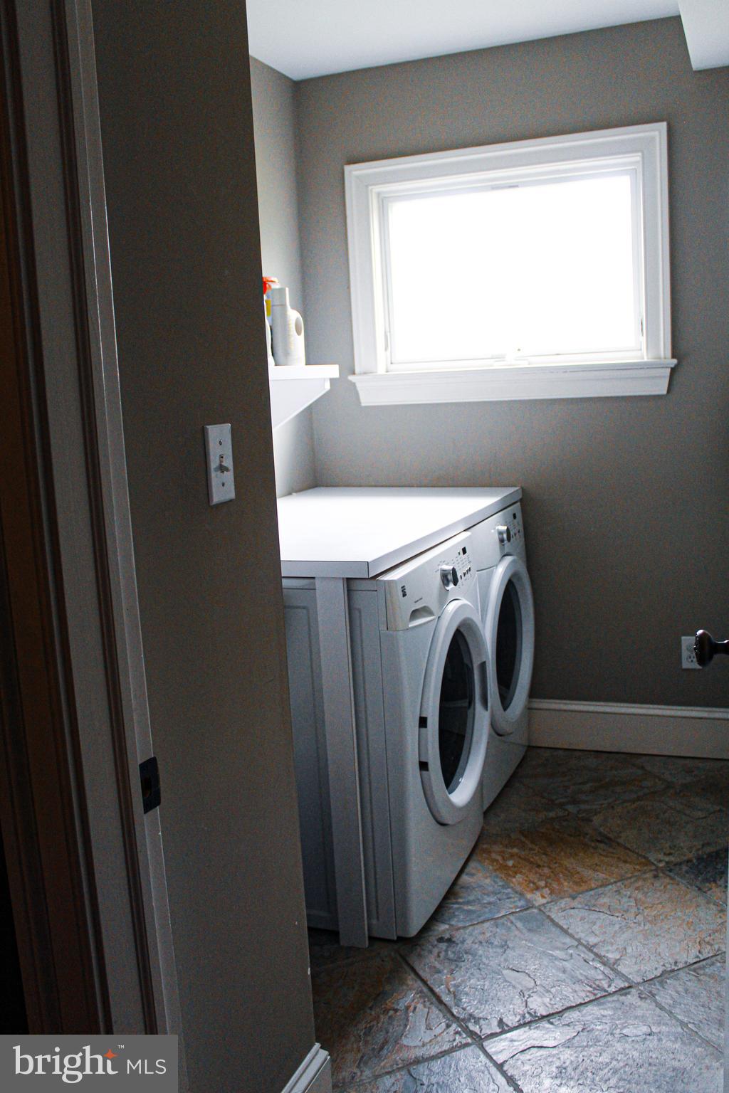 LONG MEADOW ESTATES - Residential