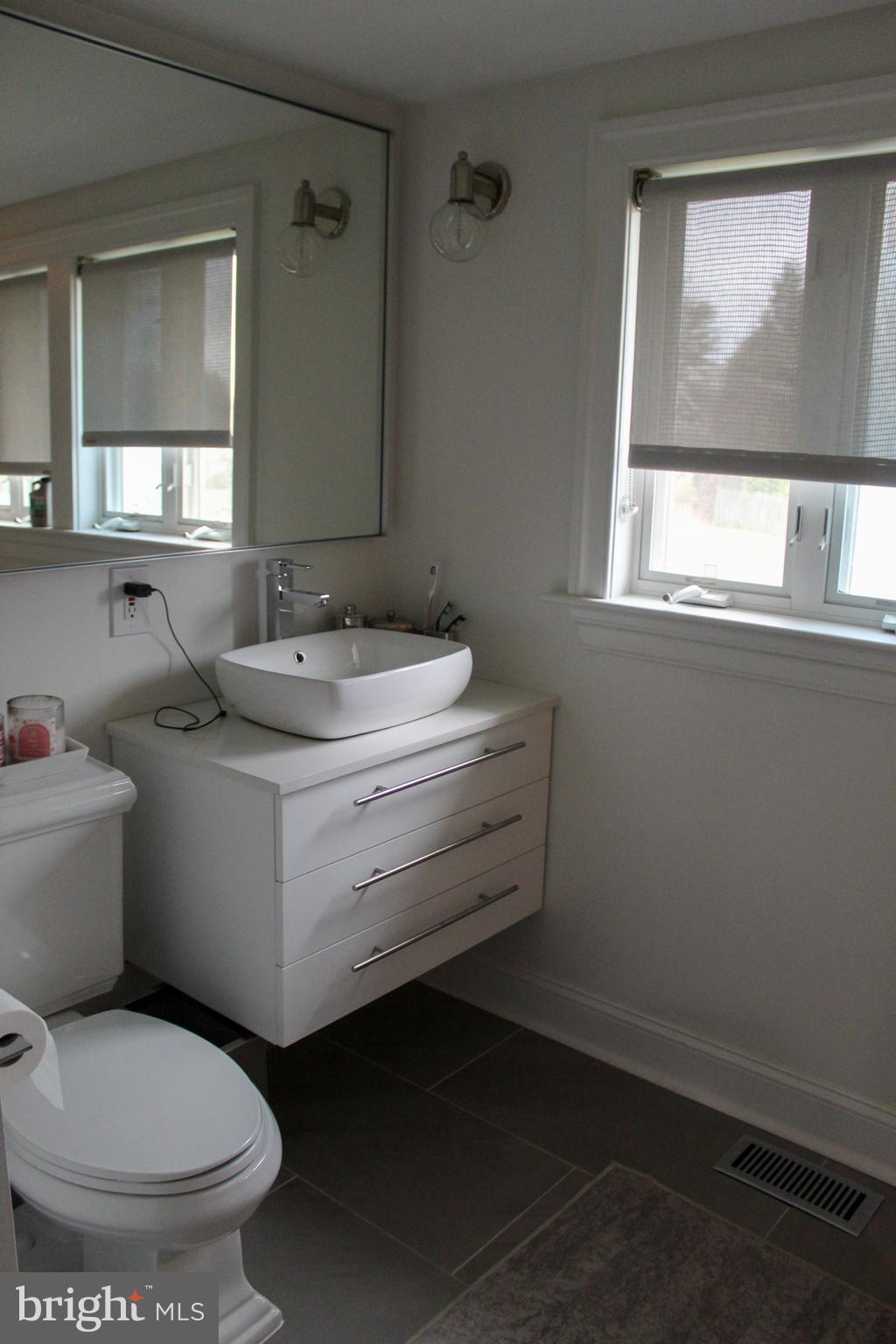 LONG MEADOW ESTATES - Residential