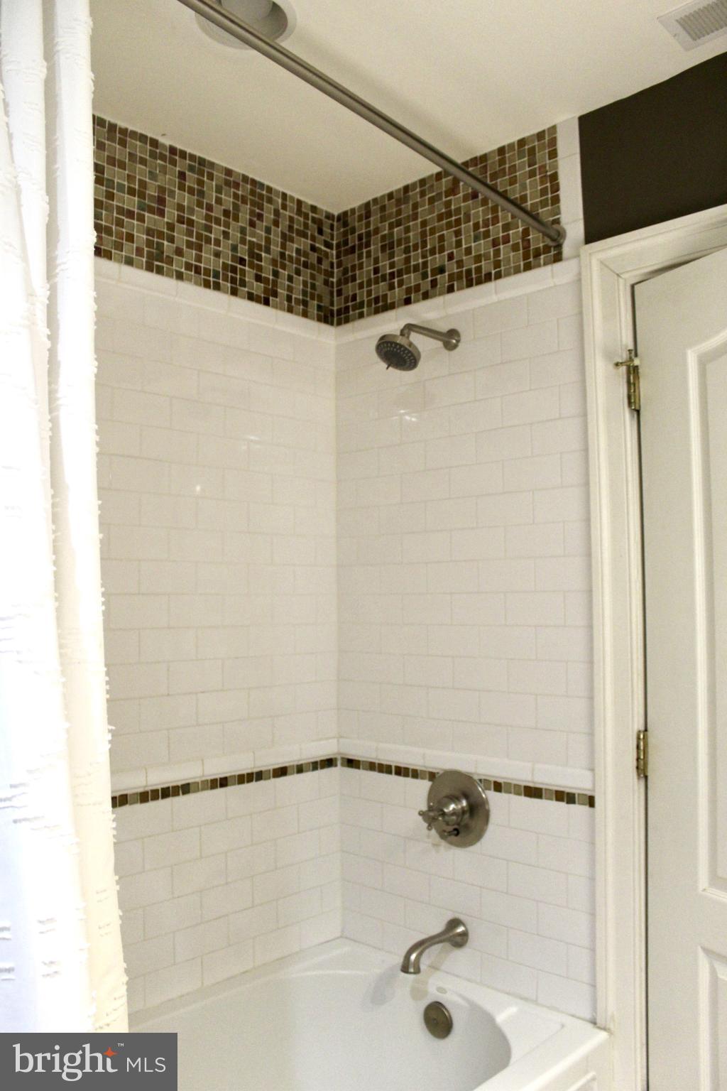 LONG MEADOW ESTATES - Residential