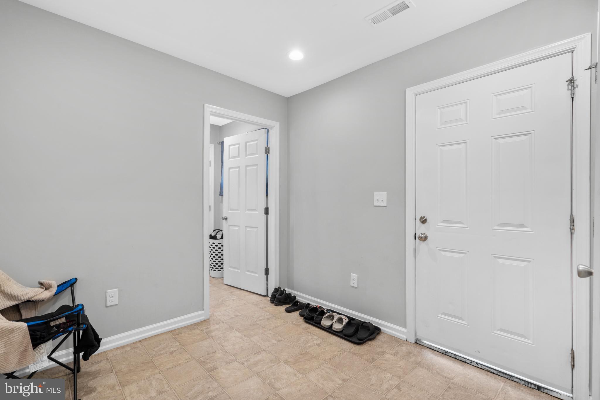 NON AVAILABLE - Residential