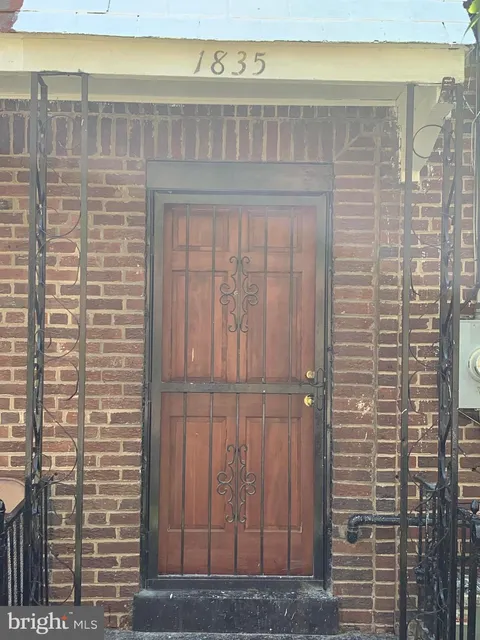 1835 Corcoran Street NE, Washington, DC MLS: DCDC2195968