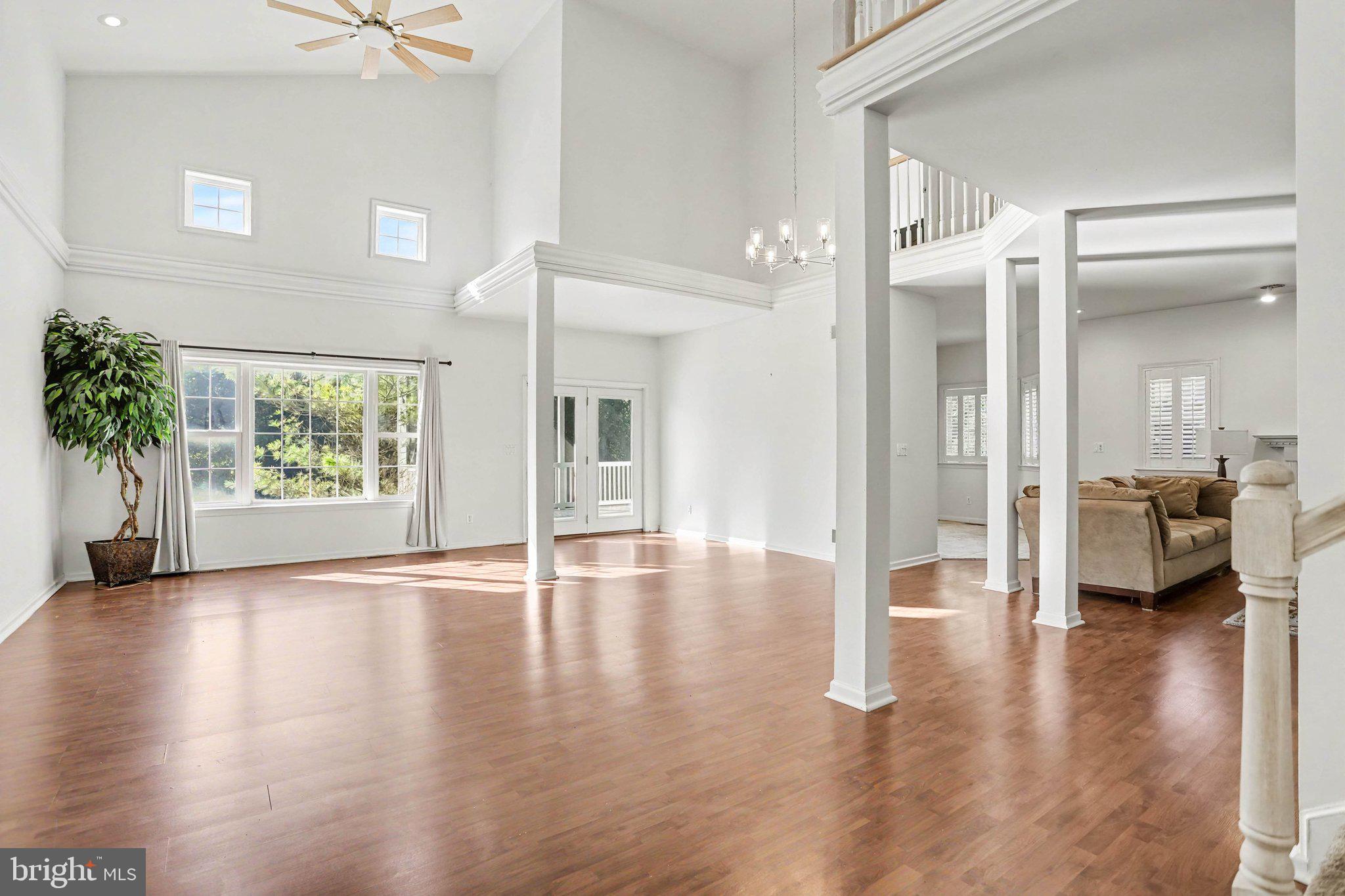 532 WATERSIDE CIR L-0133