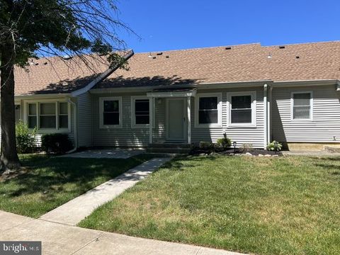 Condo For Sale - 63 Corso Italia #D<br/> FREEHOLD, NJ 07728