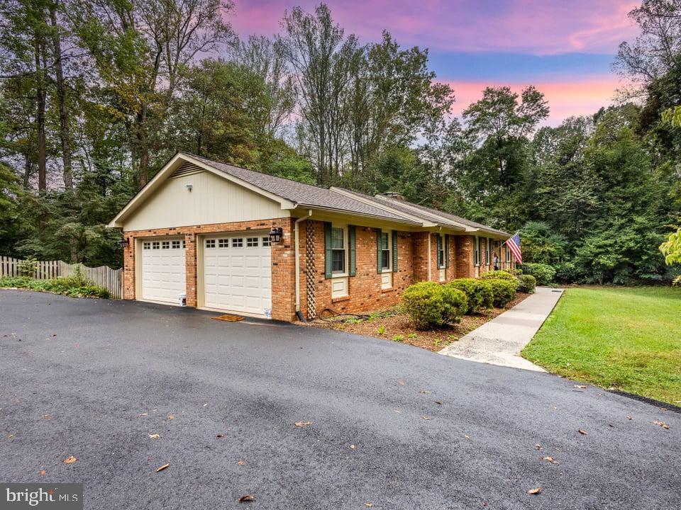 8126 BLANDSFORD DRIVE