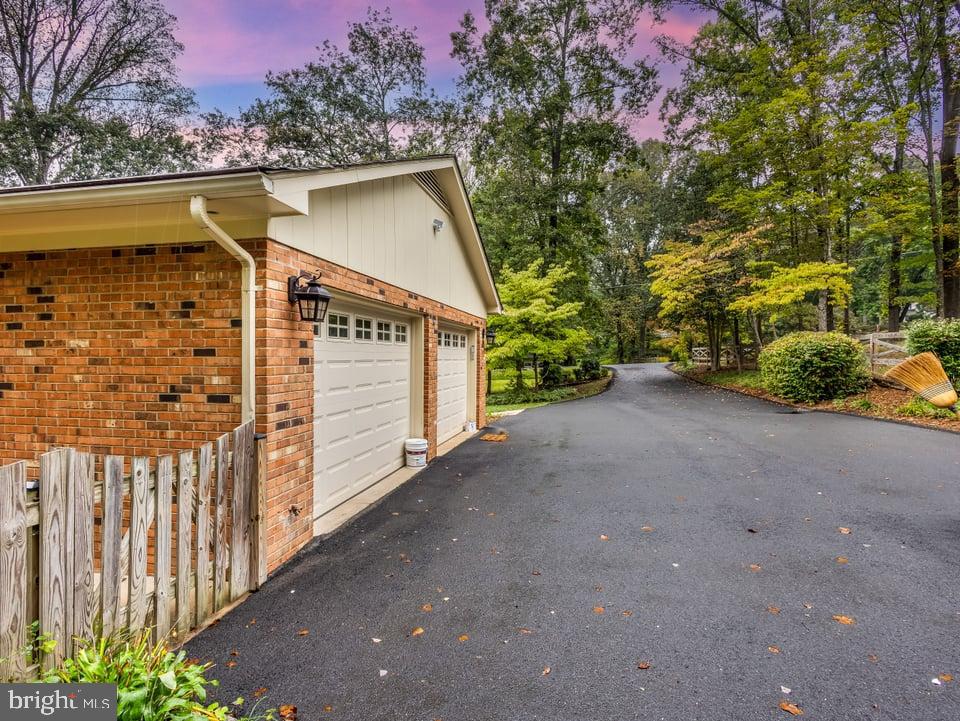 8126 BLANDSFORD DRIVE