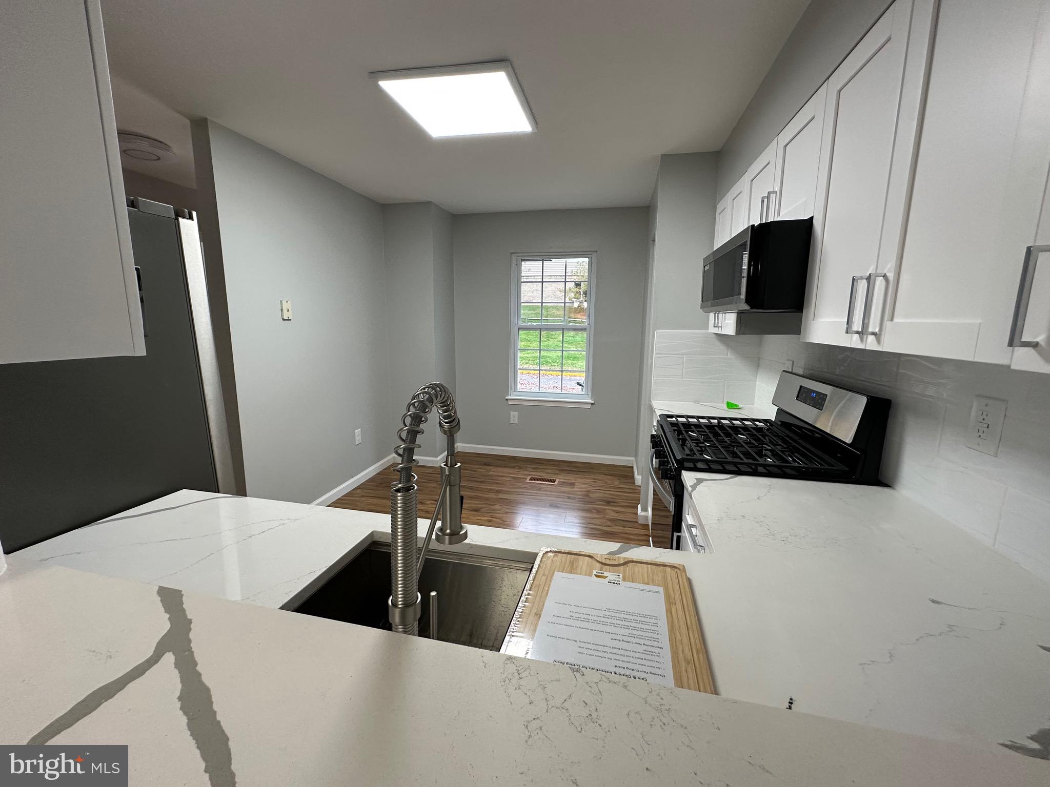 OWENS GLEN - Residential Lease