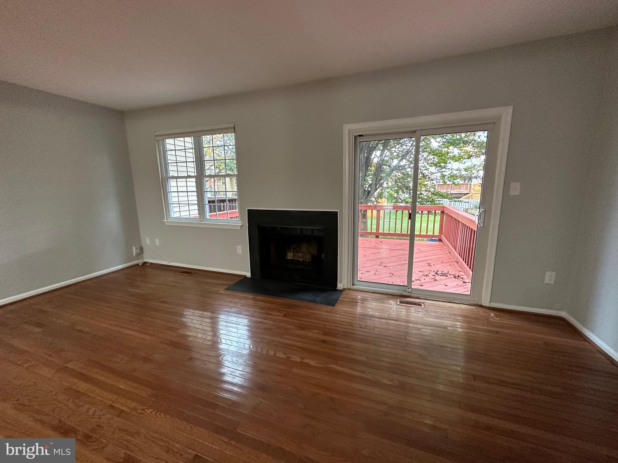 OWENS GLEN - Residential Lease