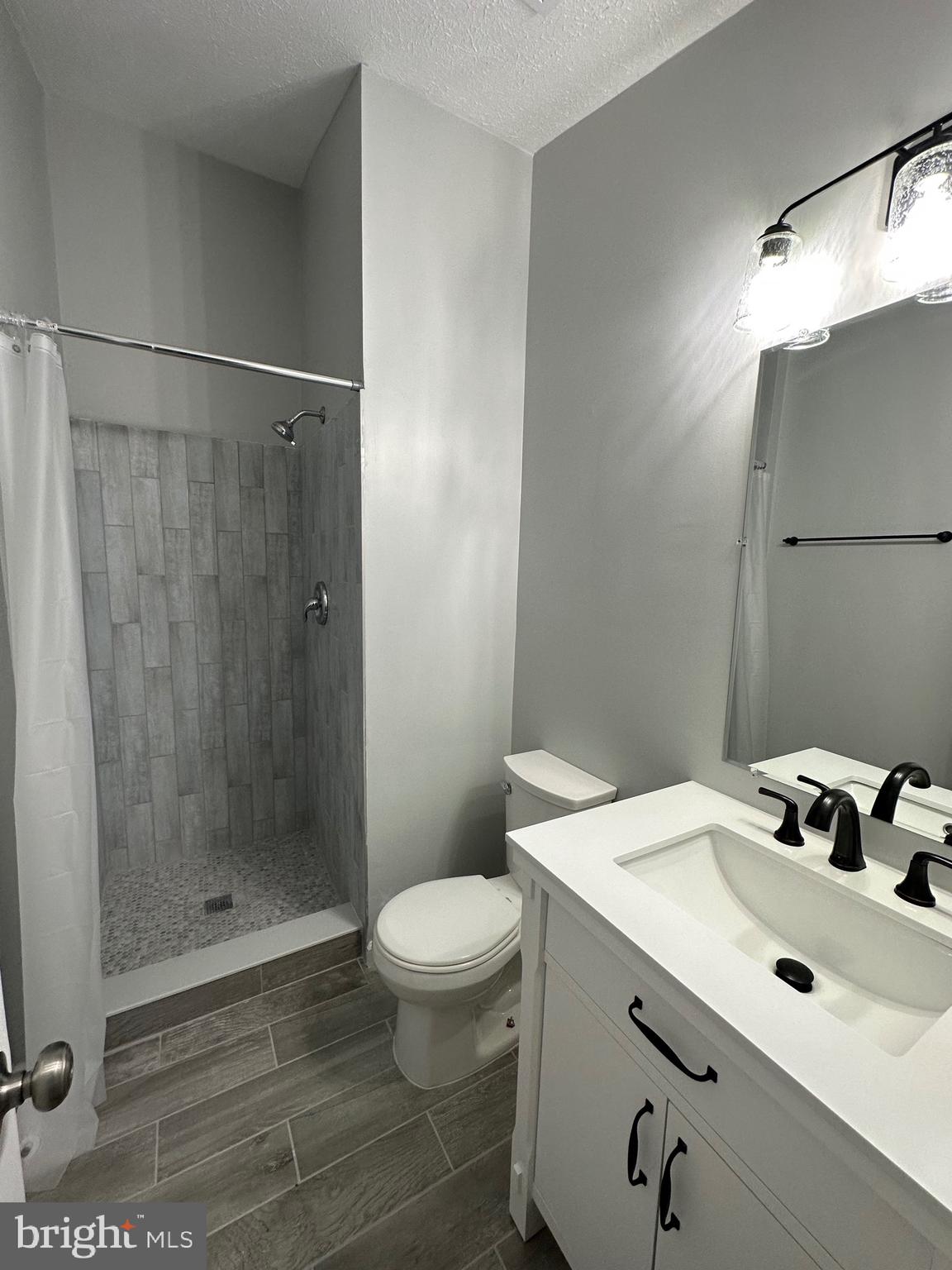 OWENS GLEN - Residential Lease