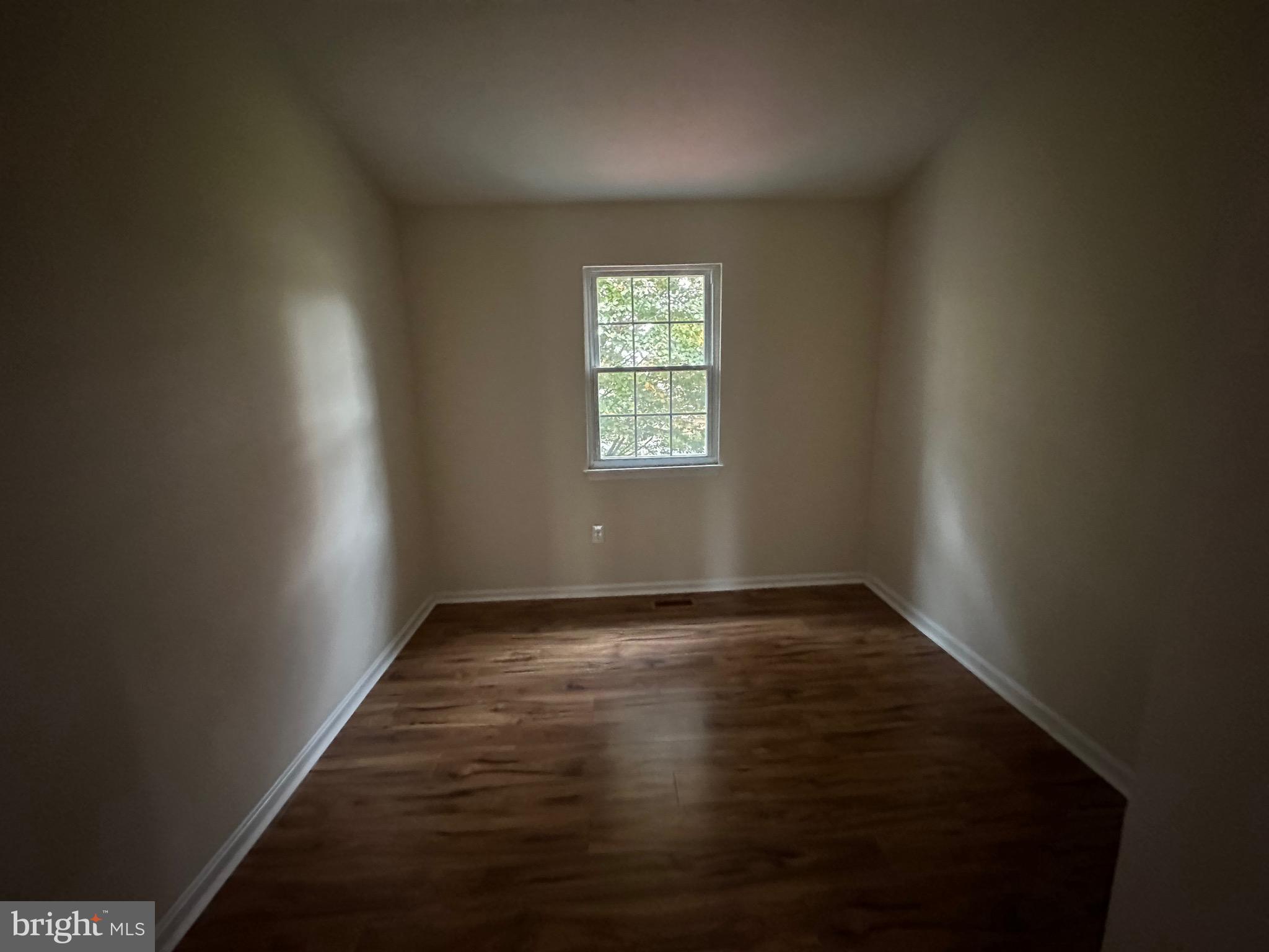 OWENS GLEN - Residential Lease