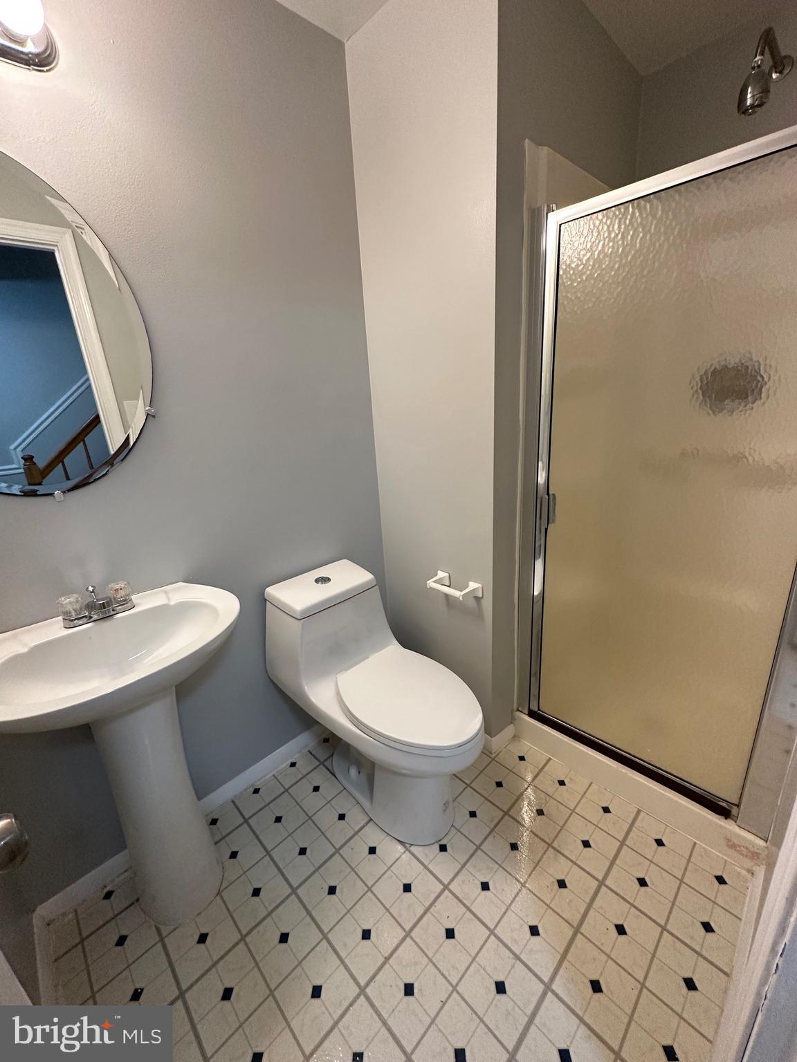 OWENS GLEN - Residential Lease