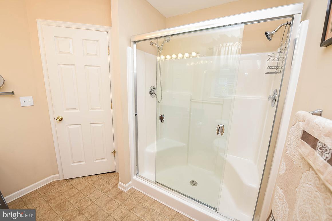 STONE GATE - Residential Lease