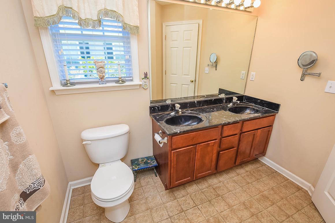 STONE GATE - Residential Lease