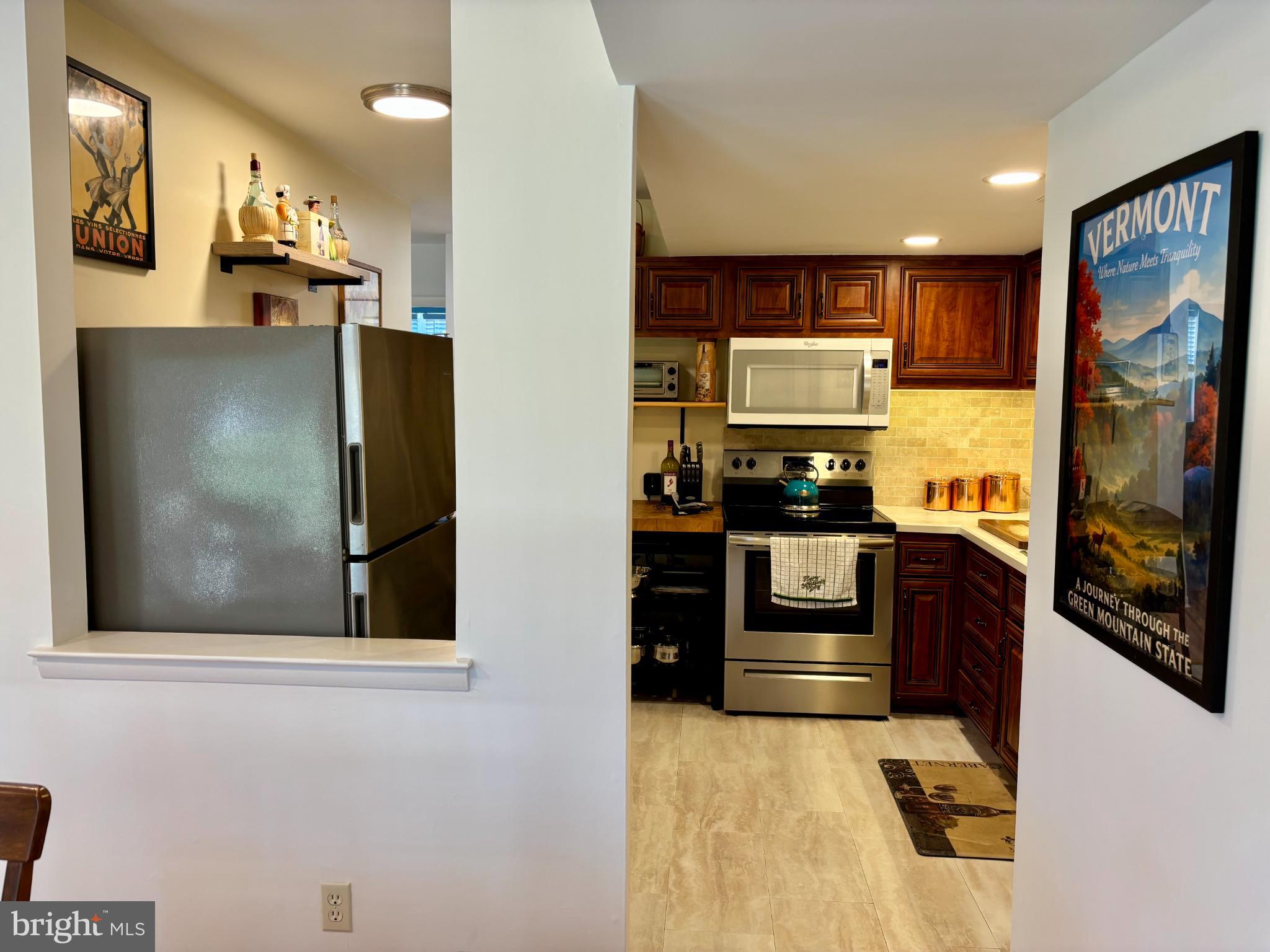 FLYING HILLS - Residential