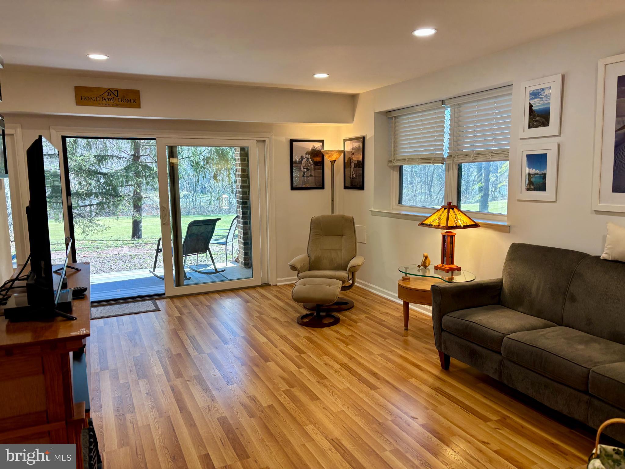 13 FAIRWAY ROAD D 13D