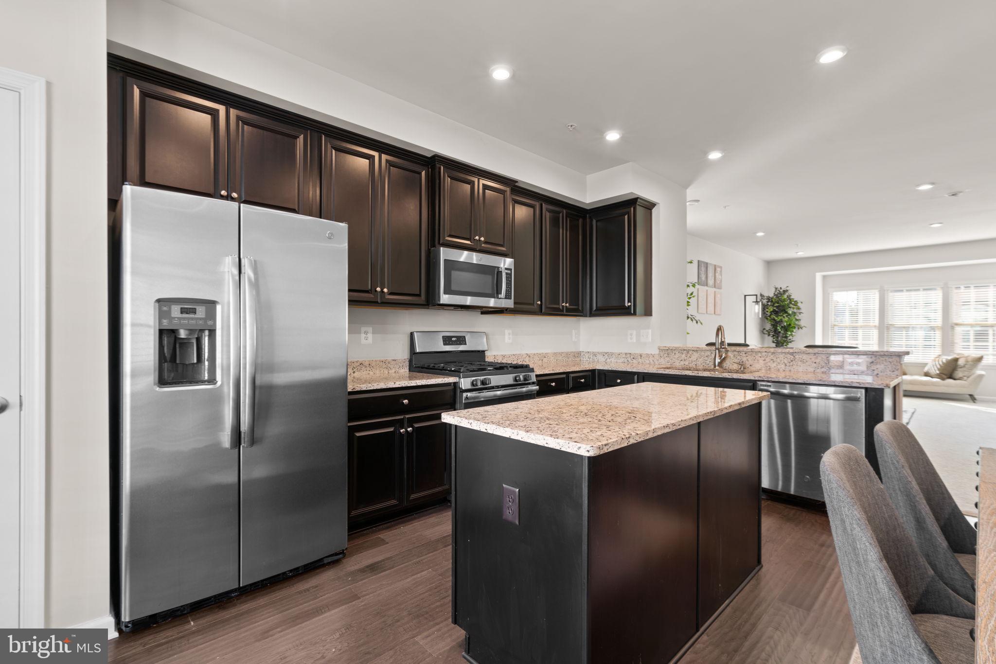 PARKSIDE - Residential