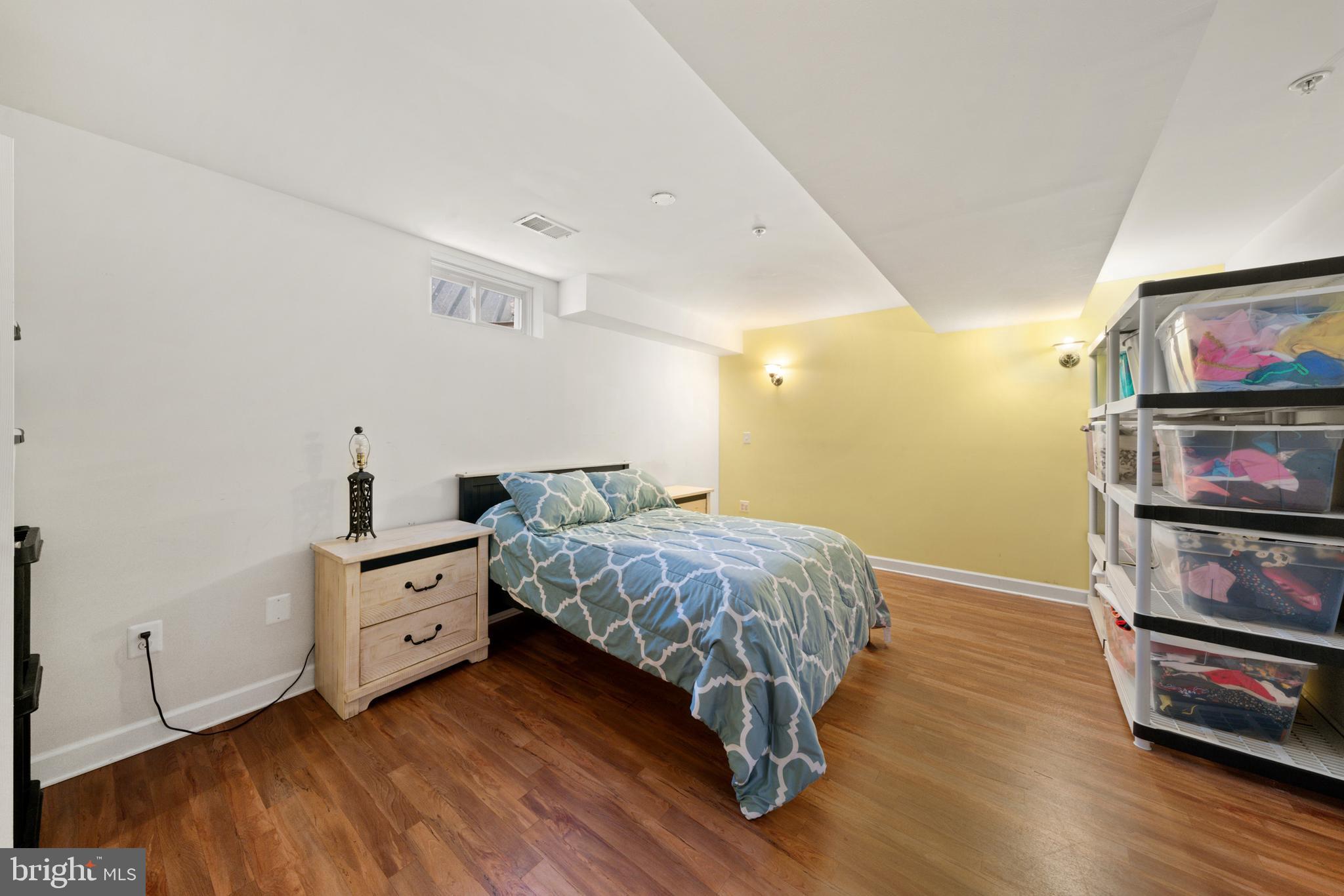 PRESTON - Residential