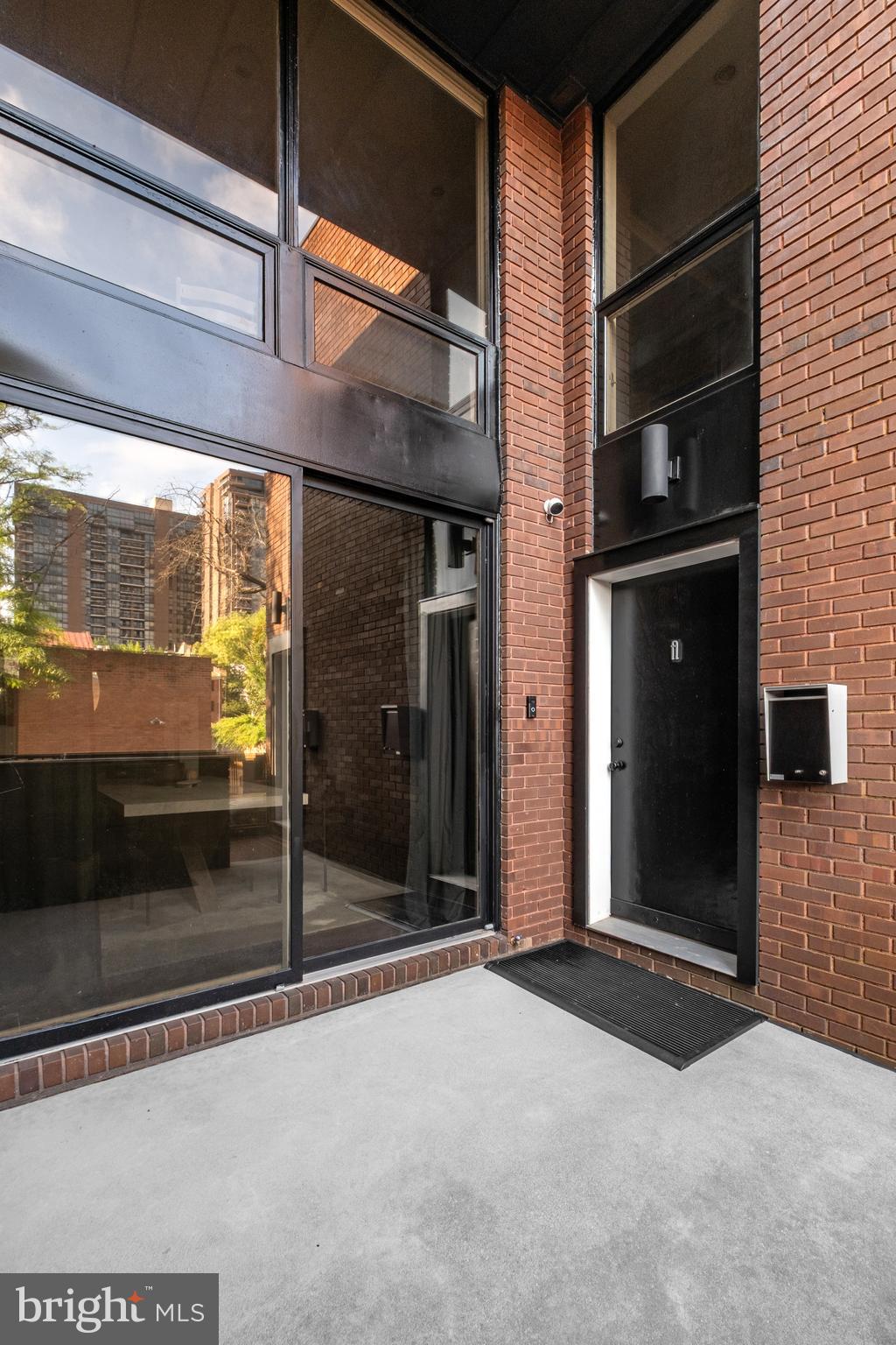 502 DELANCEY STREET 1/2 A