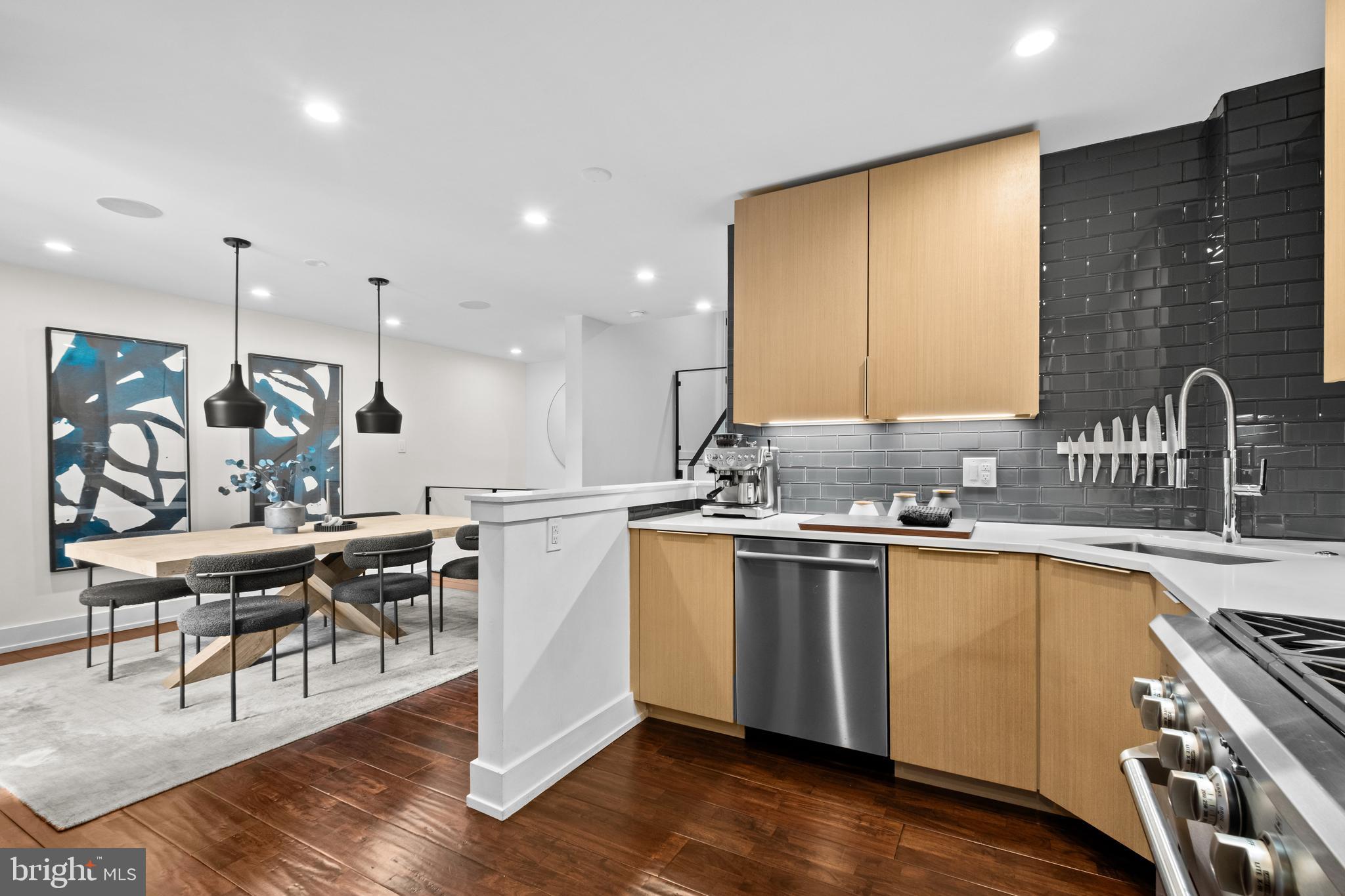 502 DELANCEY STREET 1/2 A