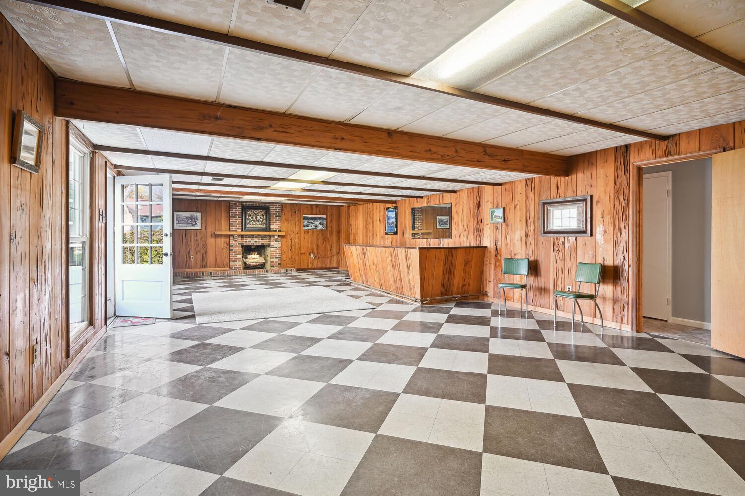 LAKE NORMANDY ESTATES - Residential