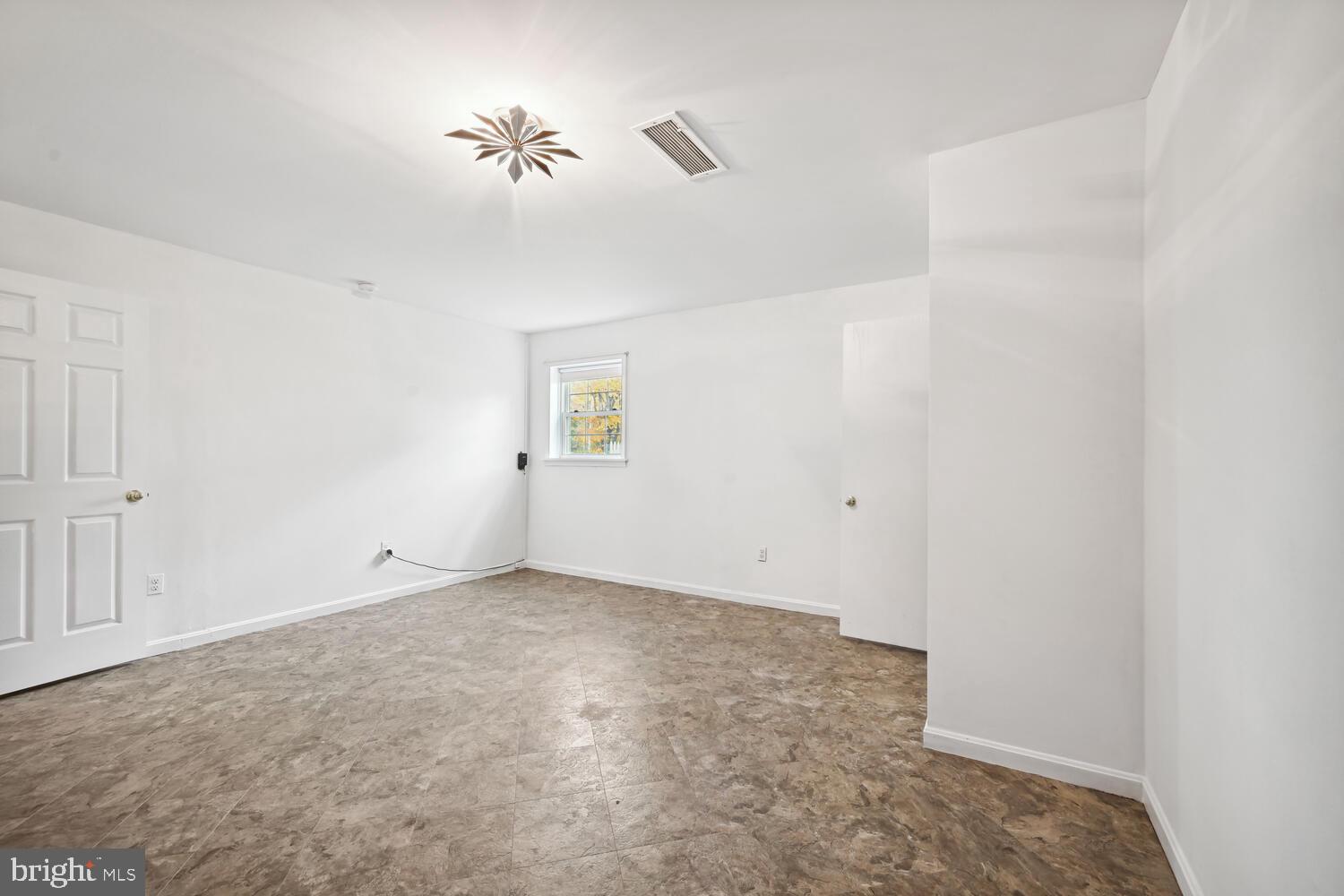 LAKE NORMANDY ESTATES - Residential