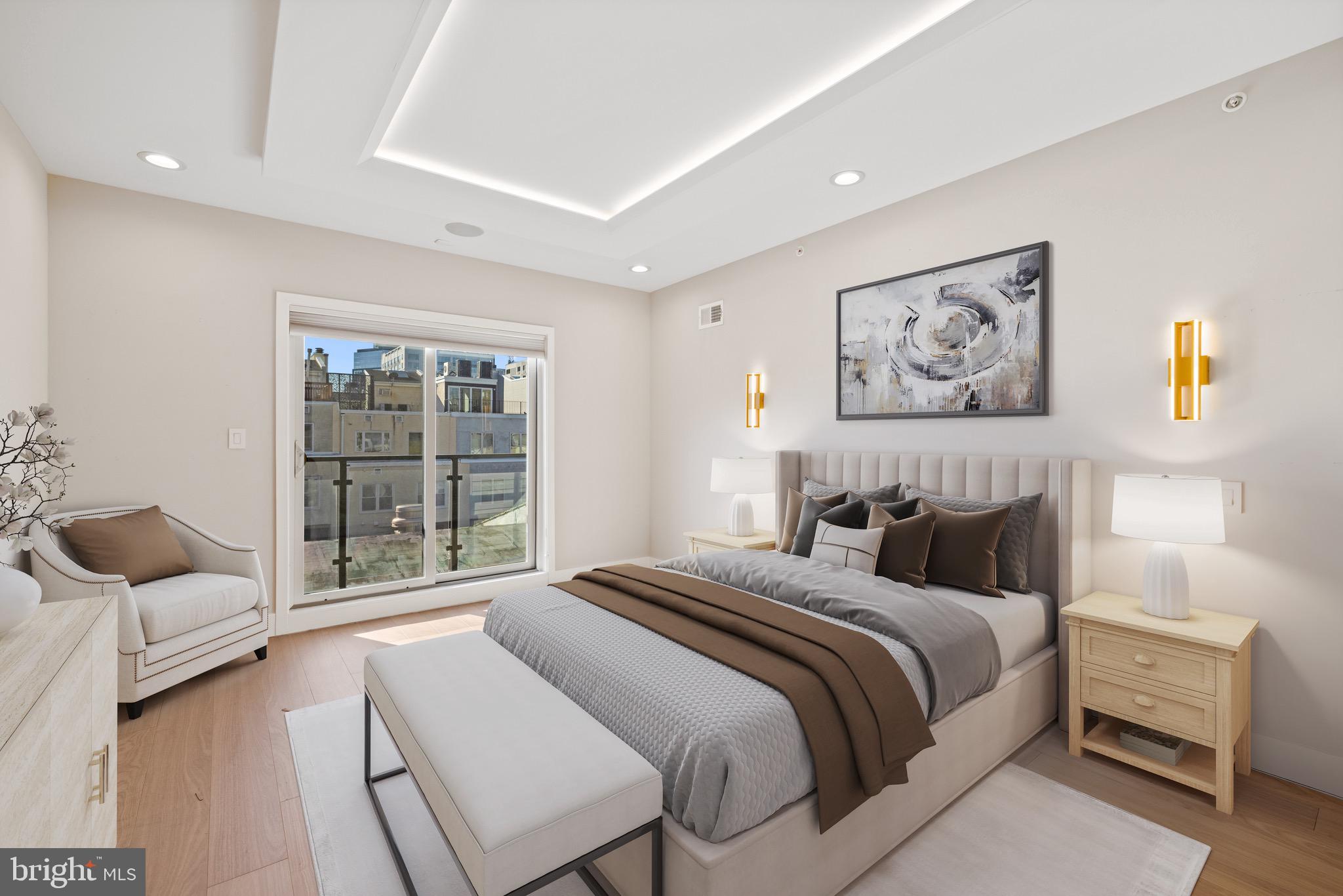 LOGAN SQUARE - Residential