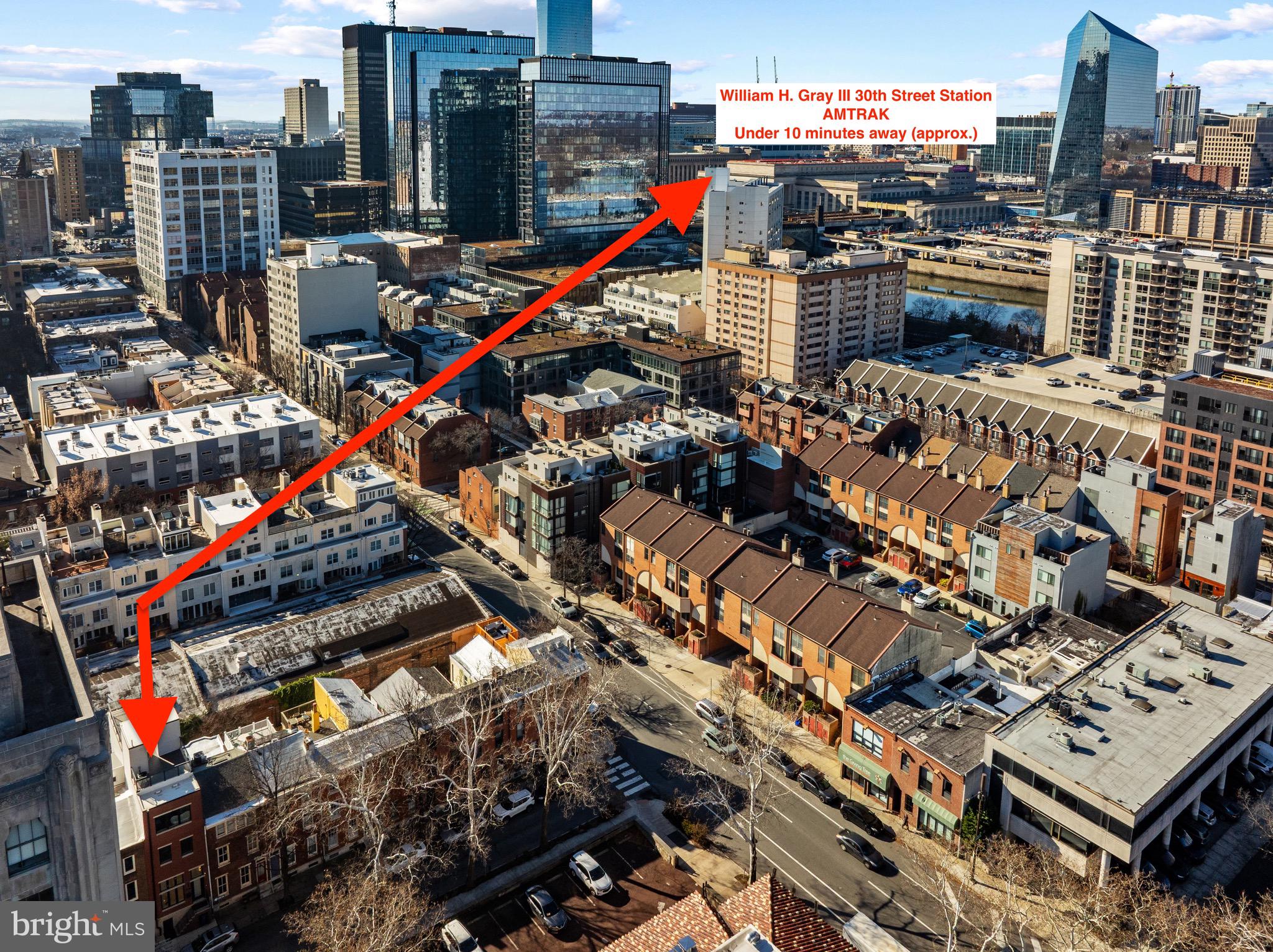 LOGAN SQUARE - Residential