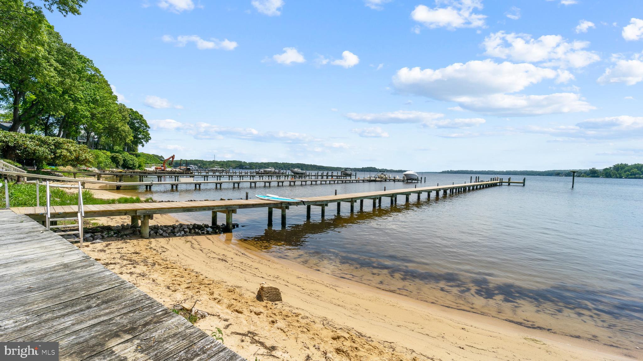 LINSTEAD ON THE SEVERN - Residential