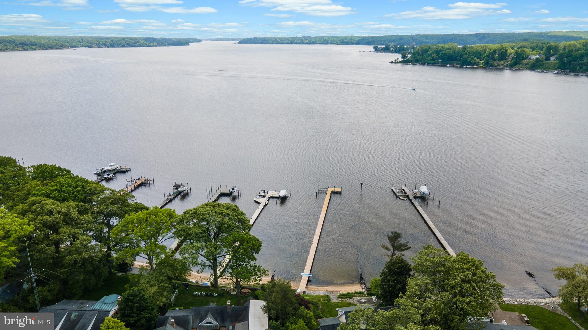 LINSTEAD ON THE SEVERN - Residential