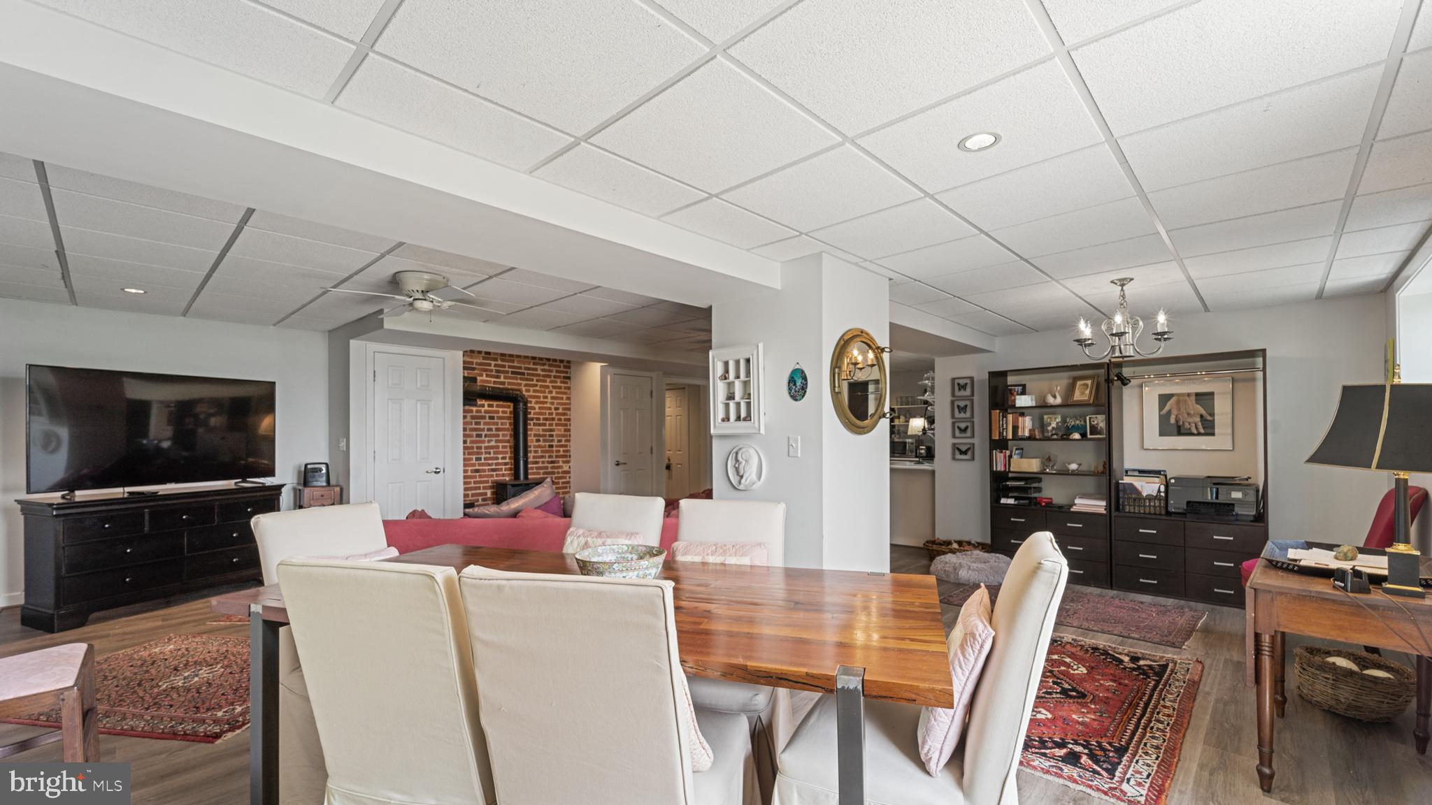 LINSTEAD ON THE SEVERN - Residential