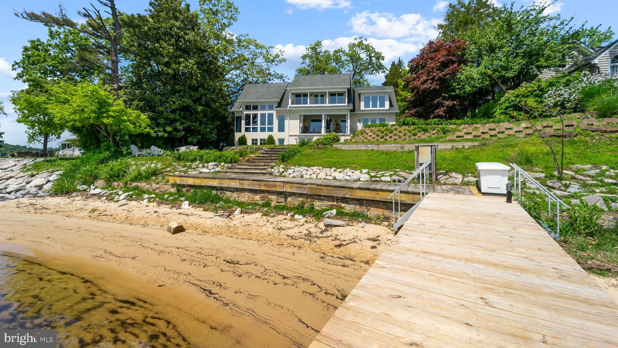 LINSTEAD ON THE SEVERN - Residential