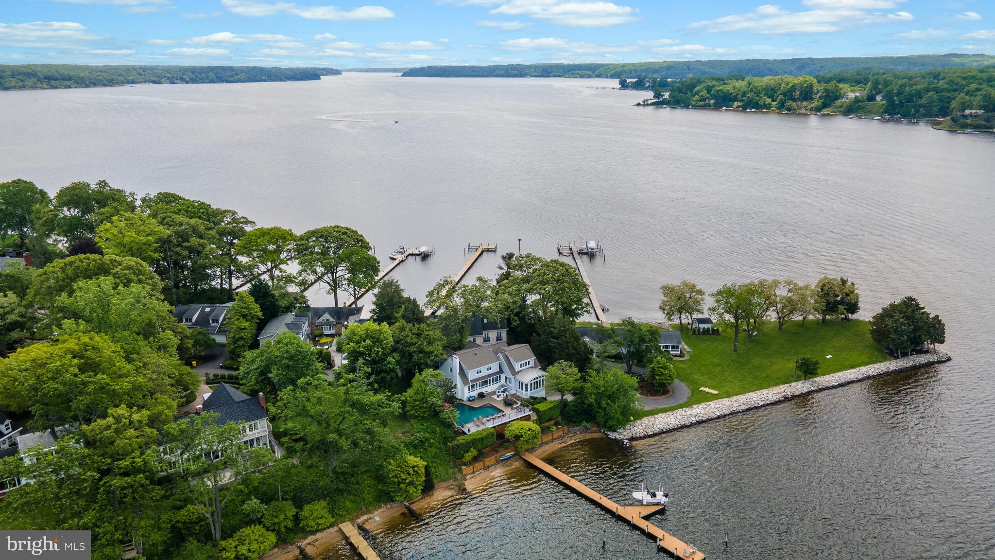 LINSTEAD ON THE SEVERN - Residential