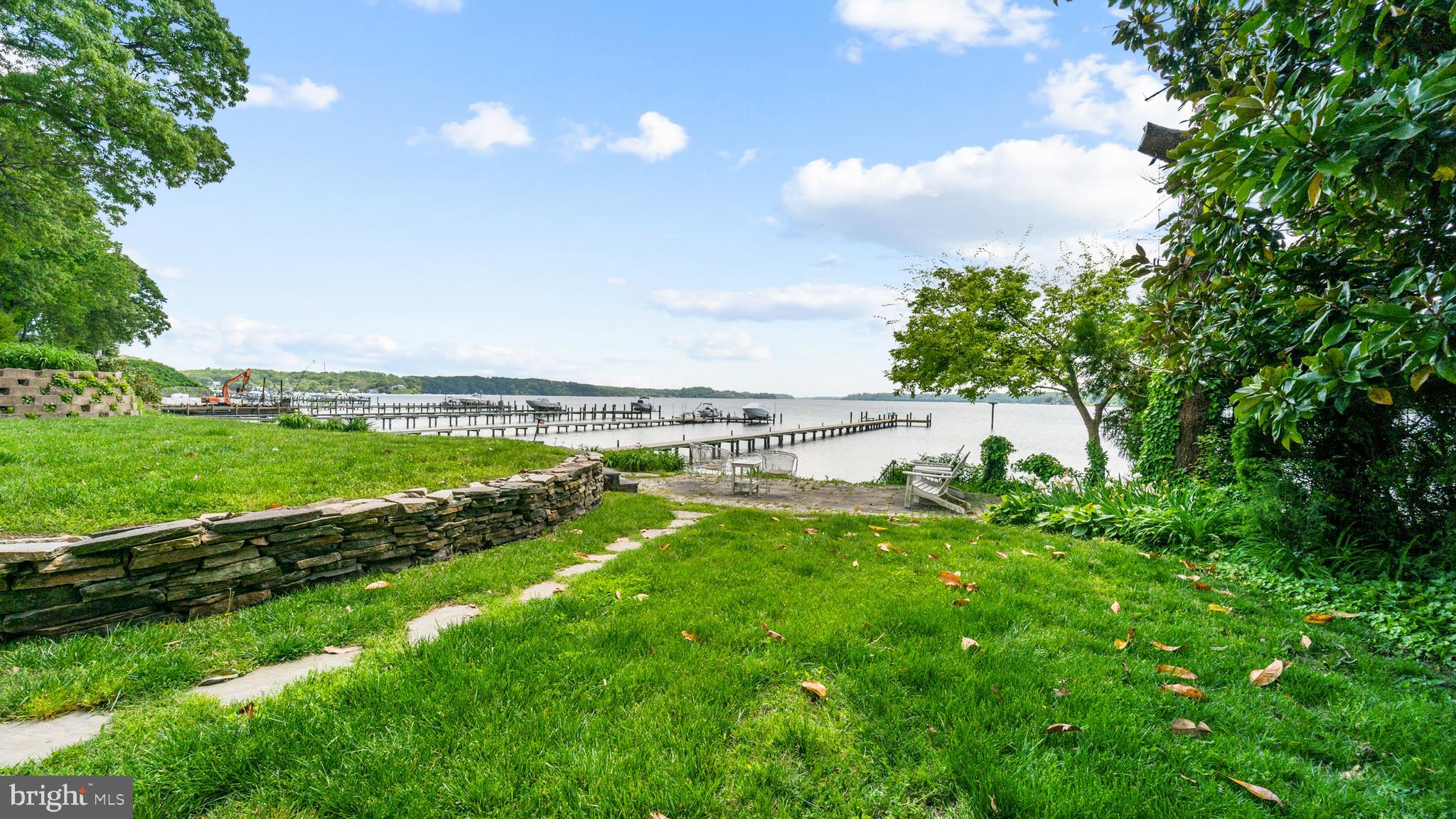 LINSTEAD ON THE SEVERN - Residential